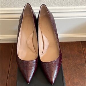 Banana Republic Madison Elegant Burgundy Croc-Embossed Pumps Size 10